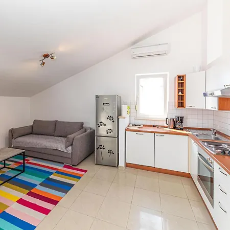 Appartamento Cozy In With Wifi